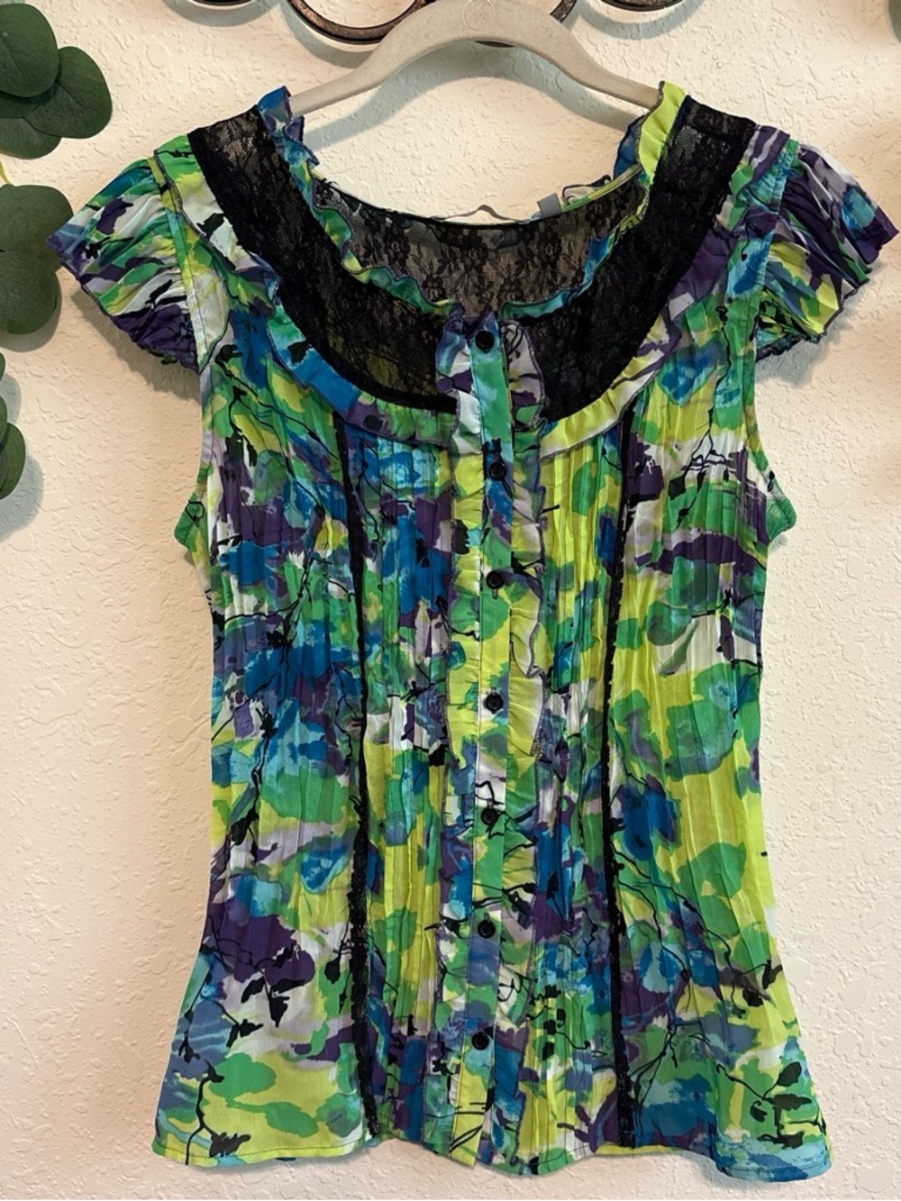Y2K Bright Green and Blue Floral Lace Ruffled Button Top ✨